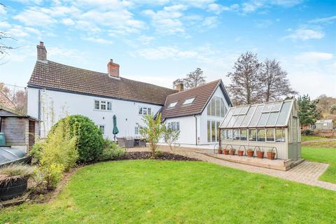 4 bedroom detached house for sale, Newent Lane, Huntley GL19