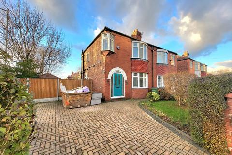 3 bedroom semi-detached house to rent, Broadstone Road, Heaton Chapel, Stockport, SK4