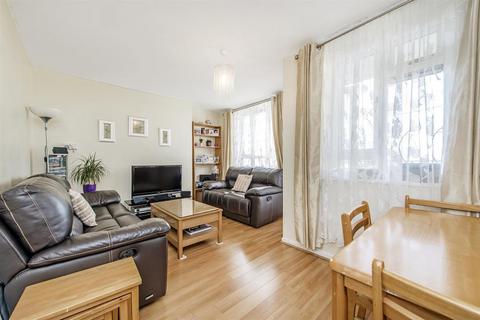 1 bedroom apartment to rent, Old Ford Road, London, E2