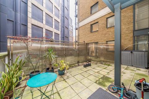 2 bedroom flat to rent, Aldersgate Street, London EC1A