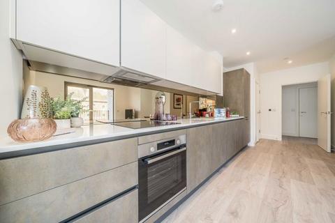 2 bedroom flat for sale, Mitcham Road, Tooting SW17