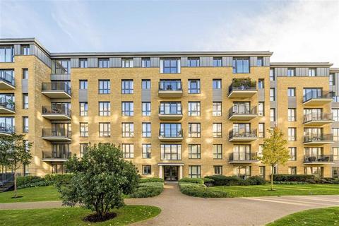 2 bedroom flat for sale, Pinewood Gardens, Teddington TW11