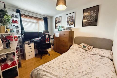 12 Bure, East Tilbury, Tilbury, RM18 8SF