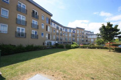 2 bedroom flat to rent, Station Avenue, Southend-On-Sea