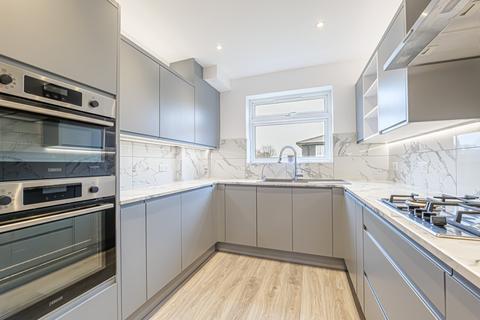 2 bedroom flat for sale, Beckenham Grove Bromley BR2