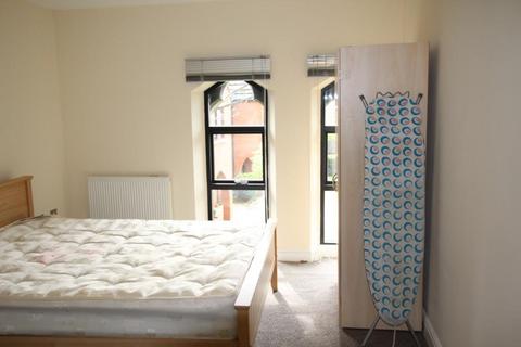 2 bedroom flat to rent, Meribel Square, Prescot L34