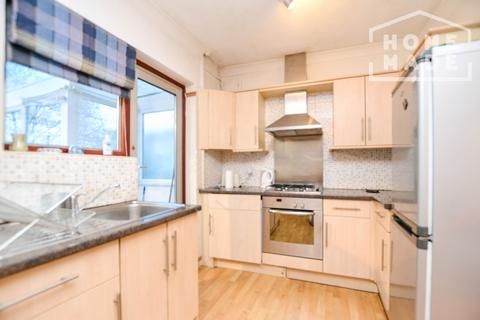 2 bedroom flat to rent, Beresford Avenue, HA0