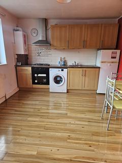 2 bedroom flat for sale, Heyworth Road, London E15