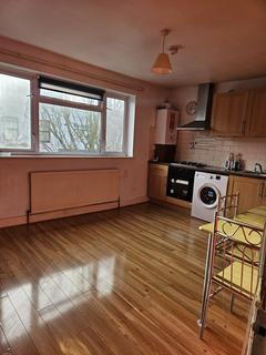 2 bedroom flat for sale, Heyworth Road, London E15