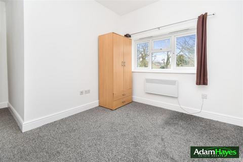 2 bedroom apartment to rent, Cornwall Avenue, London N3