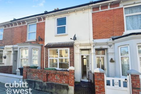 2 bedroom terraced house to rent, Carnarvon Road Portsmouth PO2