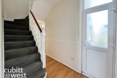 2 bedroom terraced house to rent, AVAILABLE WITH NO DEPOSIT Carnarvon Road Portsmouth PO2