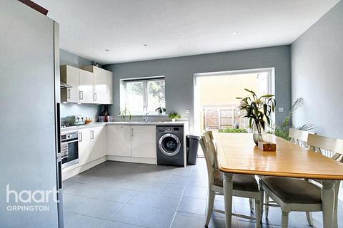 7 Cygnet Close, Orpington, BR5 2FB
