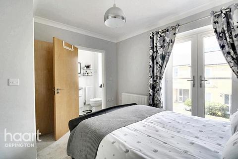 7 Cygnet Close, Orpington, BR5 2FB