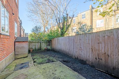 2 bedroom flat for sale, Dynham Road, West Hampstead, NW6