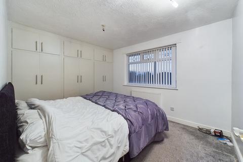 6 Alloa Close, Hull, HU6 7XA