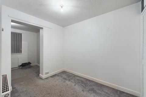 6 Alloa Close, Hull, HU6 7XA