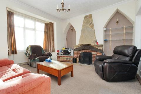 3 bedroom end of terrace house for sale, Temple Gardens, Letchworth Garden City, SG6