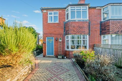 3 bedroom semi-detached house for sale, Raynville Grove, Leeds