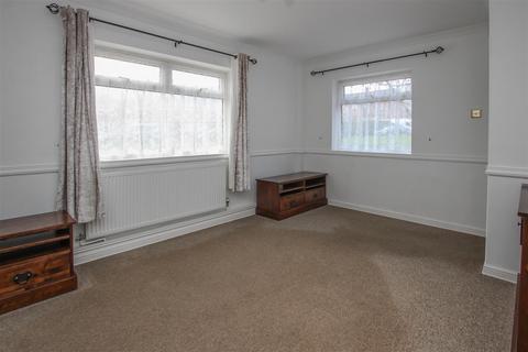 2 bedroom semi-detached house for sale, The Broadwalk South, Brentwood