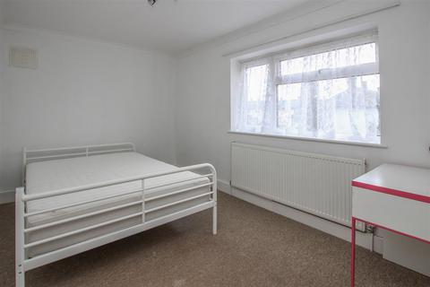 3 The Broadwalk South, Brentwood, CM13 2BP