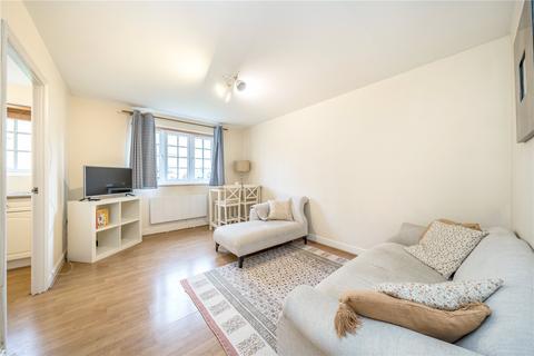 1 bedroom flat to rent, Edith Cavell Way, London, SE18
