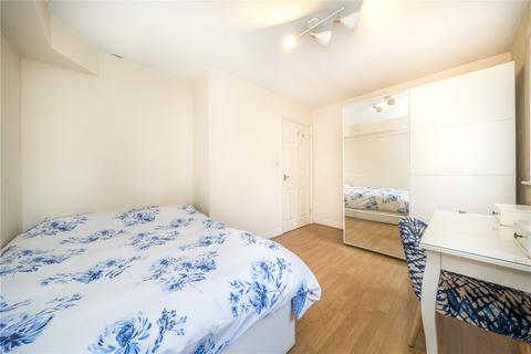 1 bedroom flat to rent, Edith Cavell Way, London, SE18