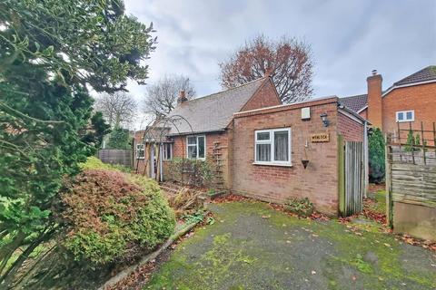 1 bedroom detached bungalow for sale, The Fordrough, Majors Green, Solihull