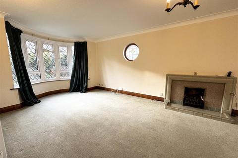 4 bedroom house to rent, Dorrita Close, Southsea