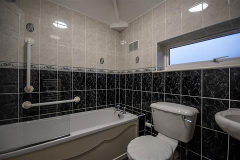 10 Caer Road, Oswestry, SY11 1ED