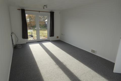 3 bedroom end of terrace house to rent, Ash Close, Thetford, IP24 3HG