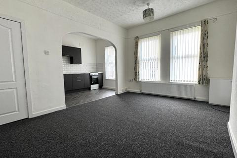 3 bedroom apartment to rent, Alderney Avenue, Claughton