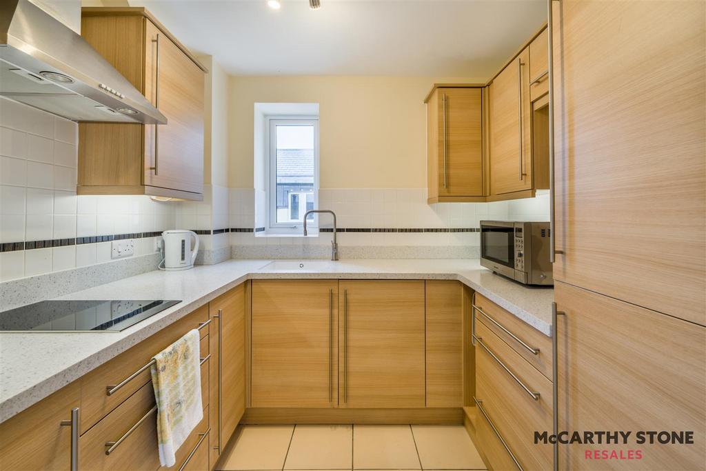 8627535-interior01.jpg