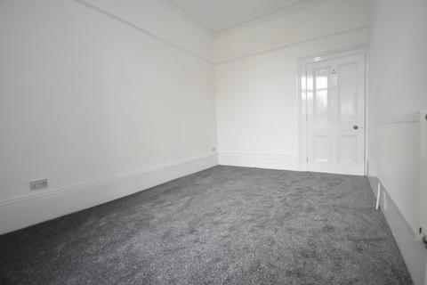 2 bedroom flat to rent, South Parade, Hampshire PO5