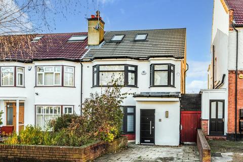 4 bedroom semi-detached house for sale, Cavendish Avenue,  Finchley,  N3