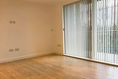 2 bedroom apartment to rent, Station Approach South, Welling DA16