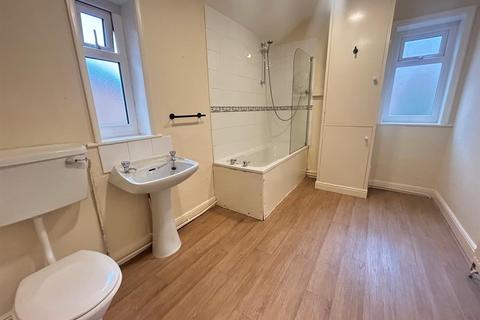 2 bedroom maisonette to rent, Langdale Road, Scarborough