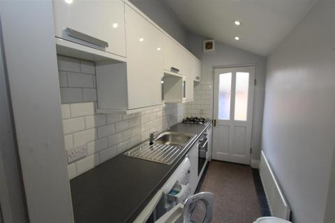 1 bedroom apartment to rent, Flixton Road, Urmston, Manchester