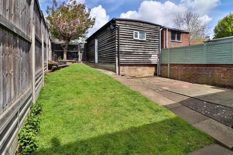 2 bedroom semi-detached house to rent, Clopton Gardens, Hadleigh, Ipswich