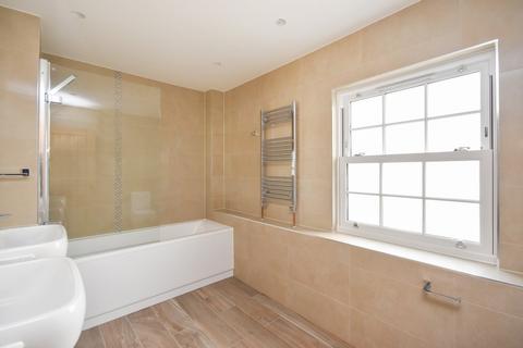 1 Parkside, Folkestone, CT19 5WN
