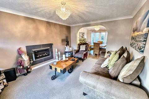 4 bedroom detached house for sale, Tillingham Way, Stone Cross, Pevensey