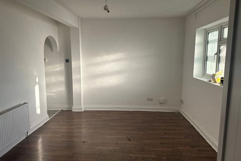 2 bedroom flat to rent, Waverley Road, SOUTHAMPTON SO15