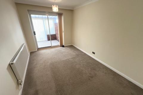 2 bedroom bungalow to rent, Rowan Drive, Keyworth, Nottingham, Nottinghamshire, NG12