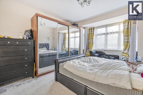 389 Commonside East, Mitcham, CR4 1HG