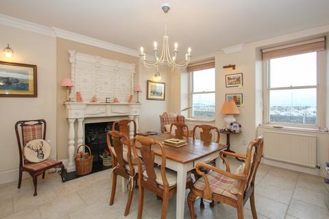 4 bedroom property for sale, 33 Glategny Esplanade, St Peter Port, Guernsey, GY1