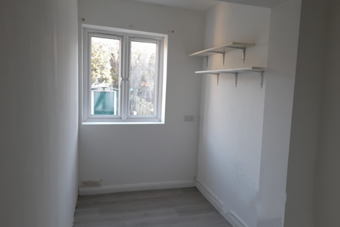 1 bedroom flat to rent, LONDON, E12