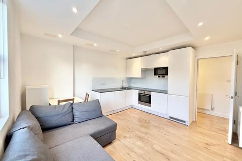 3 bedroom flat to rent, 46 Chippenham Road, London W9