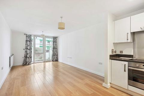 2 bedroom flat to rent, Robsart Street, London SW9