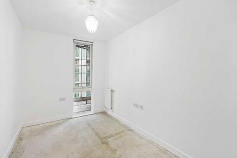 2 bedroom flat to rent, Robsart Street, London SW9