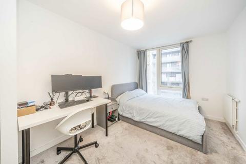 2 bedroom flat to rent, Robsart Street, London SW9